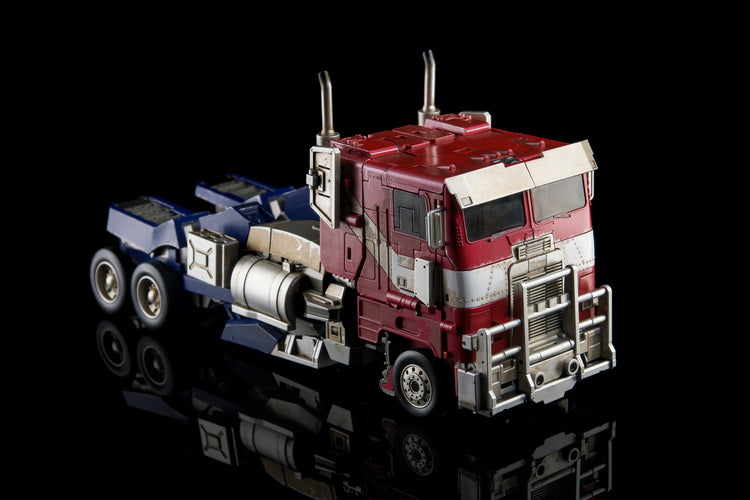 Lucky Cat Micro Cosmos MVP-01 Atlas Optimus Prime