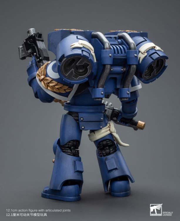 Joytoy 1/18 Warhammer 40K Ultramarines Vanguard Veteran with Chainsword and Bolt Pistol