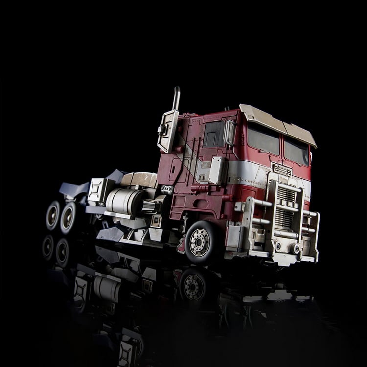 Lucky Cat Micro Cosmos MVP-01 Atlas Optimus Prime