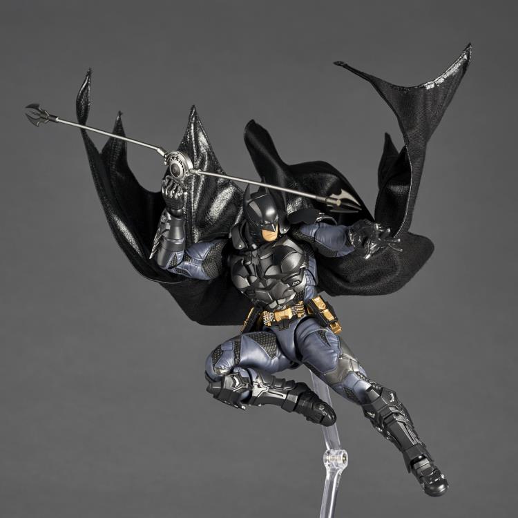 Revoltech Amazing Yamaguchi DC - Batman (Batman Arkham Knight Version) [Damaged Box]