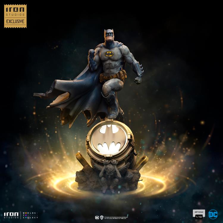 Iron Studios Art Scale 1/10 DC Batman on Bat-Signal Deluxe CCXP Exclusive Limited Edition