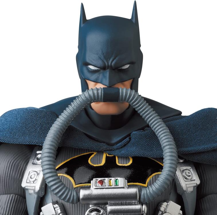 Mafex DC Batman Hush Stealth Jumper Batman