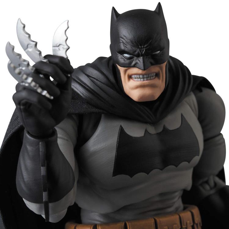 Mafex DC The Dark Knight Returns - Batman